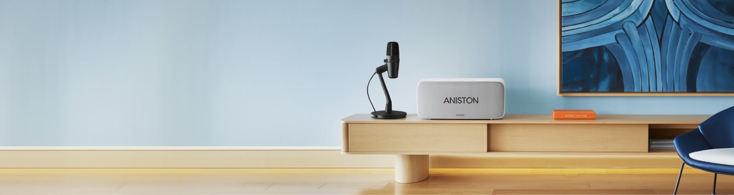 aniston-microphones-category-banner